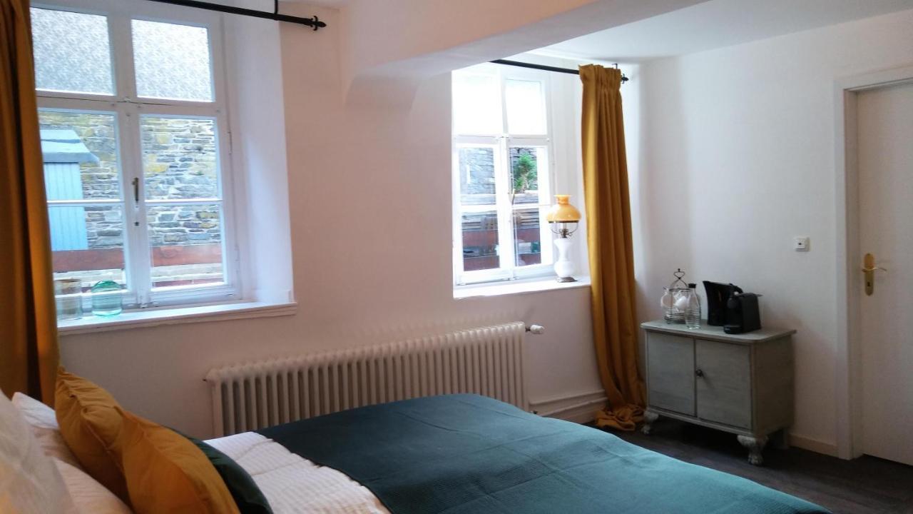 Manoir -1654- Historisch Schlafen In Monschaus Altstadt Zewnętrze zdjęcie